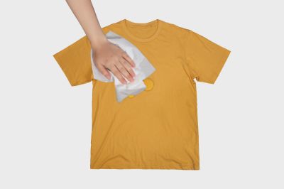 remove olive oil stains with tissue paper