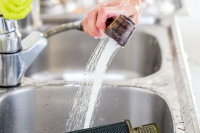 wash suspenders in sink