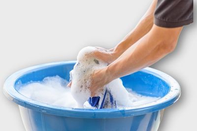 hand washing tie