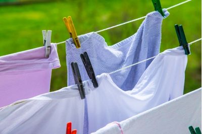 air dry clothes in garden
