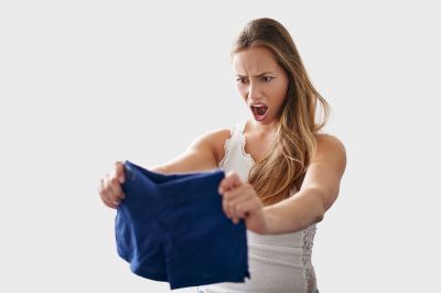 women react angrily on shrunk clothes